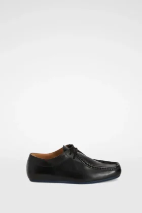 Hood Lace-Up Shoe