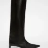 Knee Boot