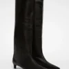 Knee Boot