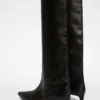 Knee Boot