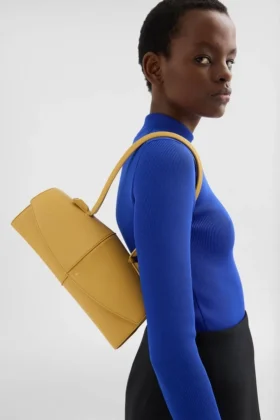 linea shoulder 2 2 280x420 - Linea Shoulder